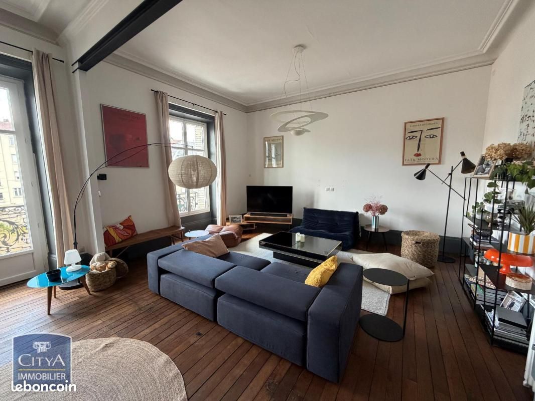 Appartement 3 pièces 124 m² · à Limoges · 124 m² · 1 300 €/mois