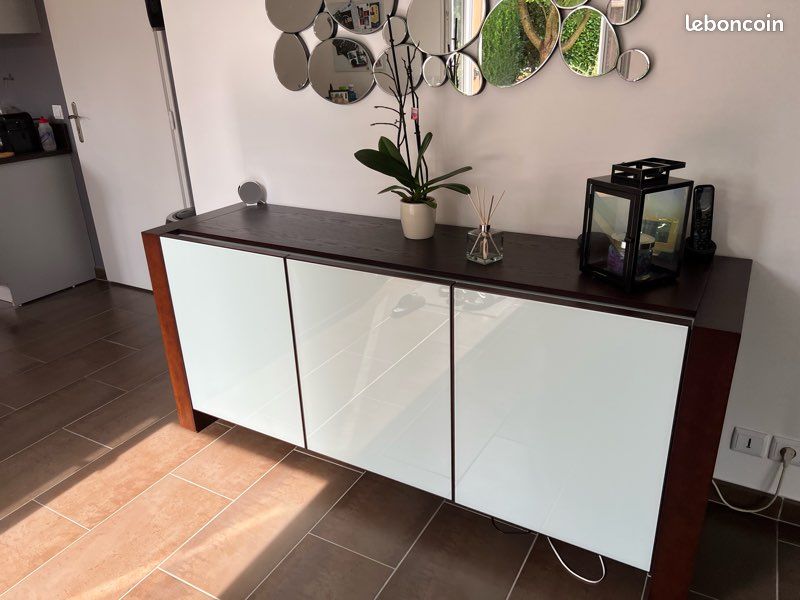 Buffet maison contemporaine (image 1)