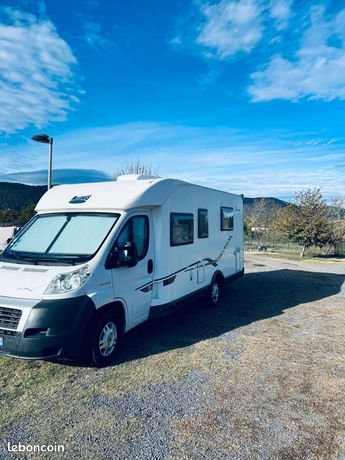 location CAMPING CAR CAPUCINE 6 PERSONNES à Toulon - Achat de camping car  neuf et occasion sur Toulon - Ambiance Loisirs