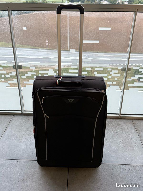 Valise cabine 56x45x23 Roncato (image 1)