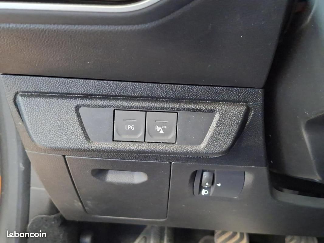Dacia Sandero ECO-G 100 Stepway Expression (image 18)