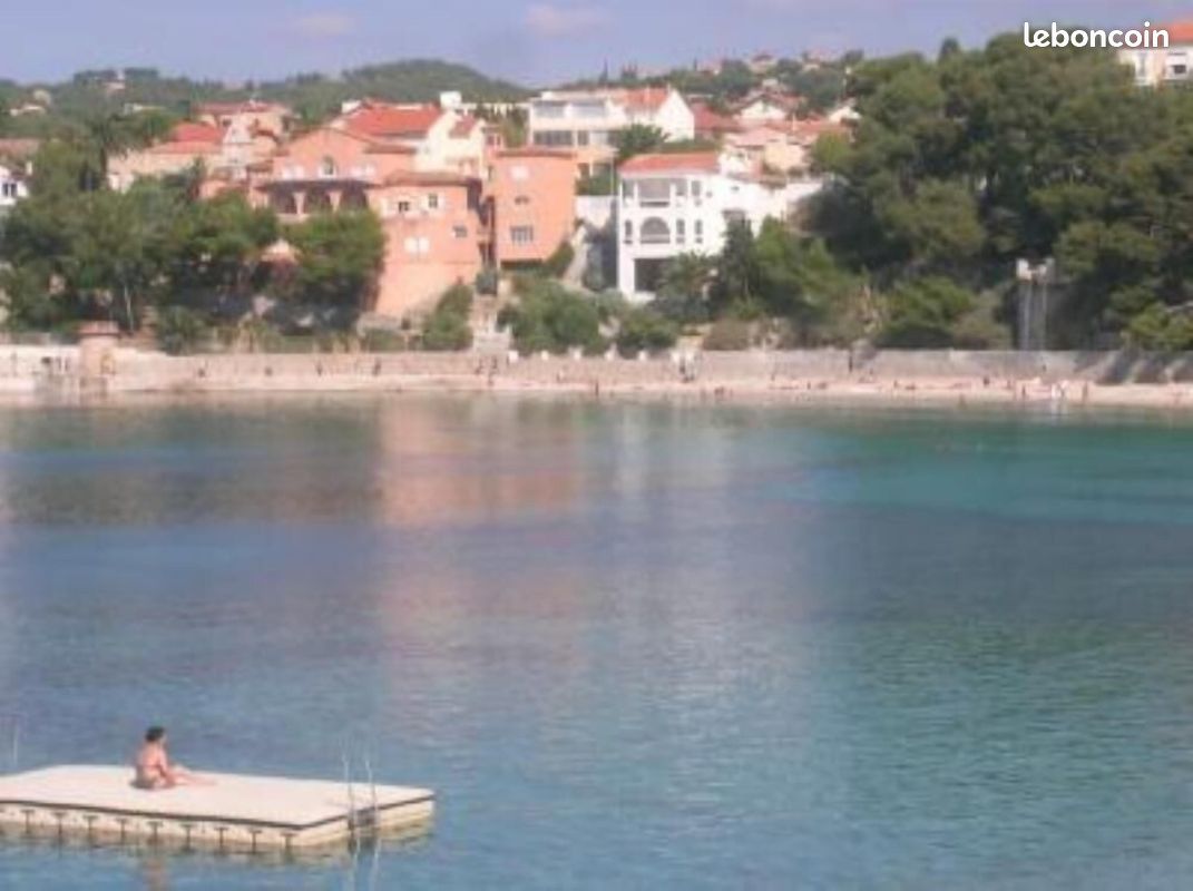 Bandol 83150 centre ville appt t2, terrasse dans maison de ville, parking couvert (image 10)