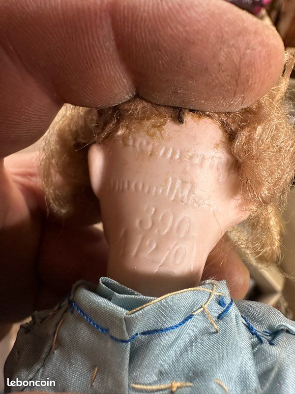 Ancienne poupée bébé Armand Marseille tête biscuit et mains yeux
