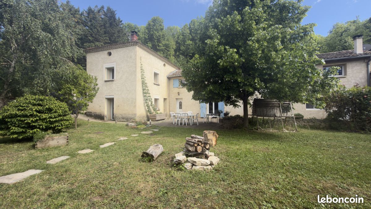Maison 6 pièces 205 m² · à Barcelonne · 205 m² · 480 000 €
