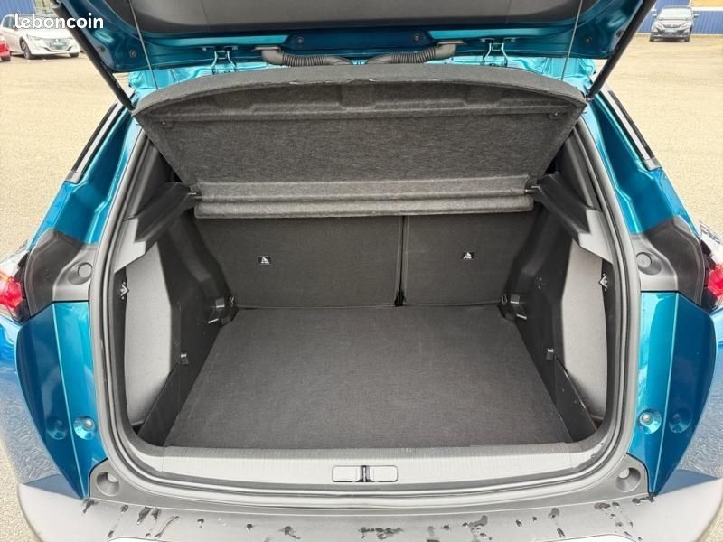 Peugeot 2008 1.2 100ch S&S Allure (image 10)