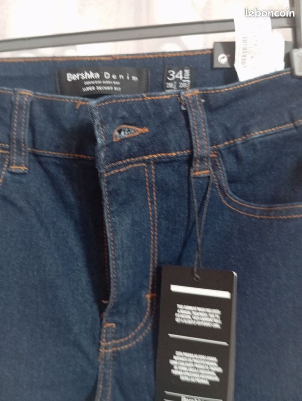 Jean denimT34 neuf (image 2)