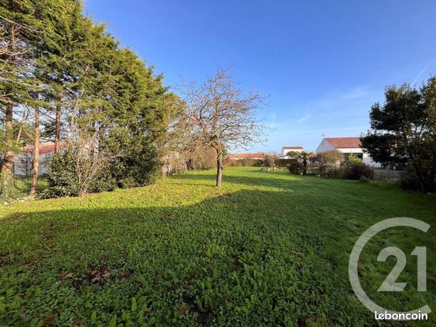 Maison à vendre et vente appartement Saint-Gilles-Croix-de-Vie (85800