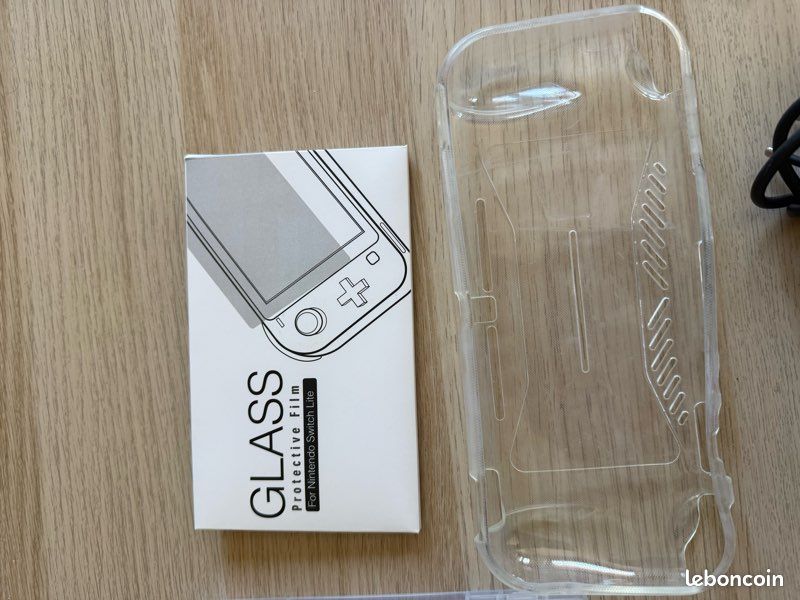 Switch lite (image 8)