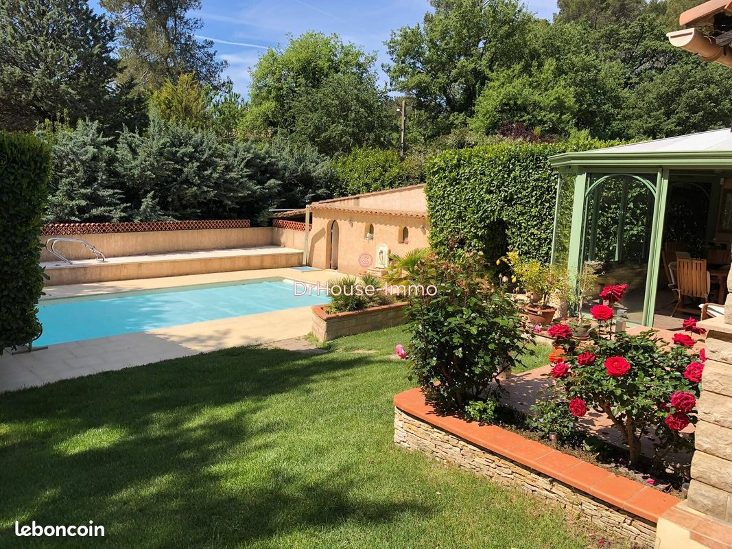 Maison 8 pièces 184 m² · à La Bouilladisse · 184 m² · 848 000 €