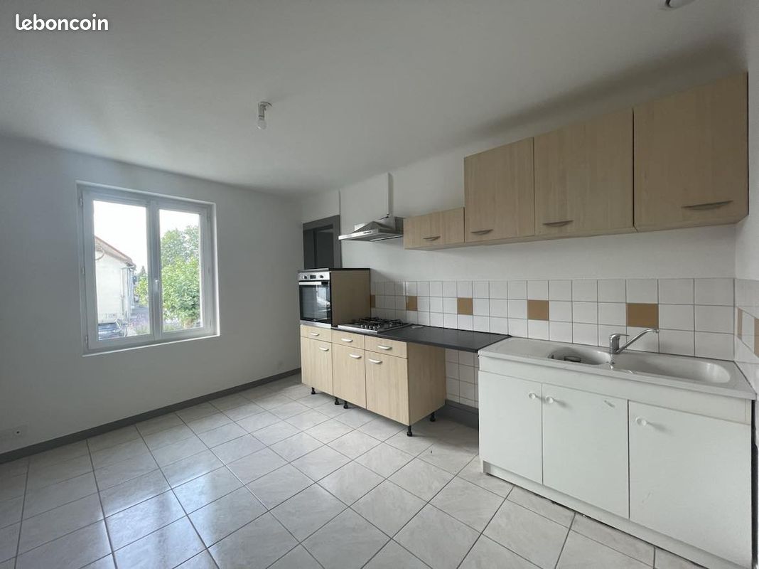 Appartement 4 pièces 62 m² · à Bletterans · 62 m² · 599 €/mois