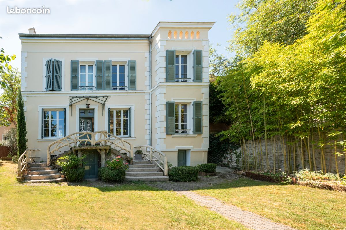 Maison 8 pièces 200 m² · à Meudon · 200 m² · 1 430 000 €