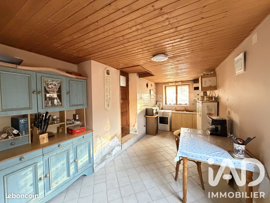 Maison 3 pièces 45 m² · à Poncin · 45 m² · 29 000 €