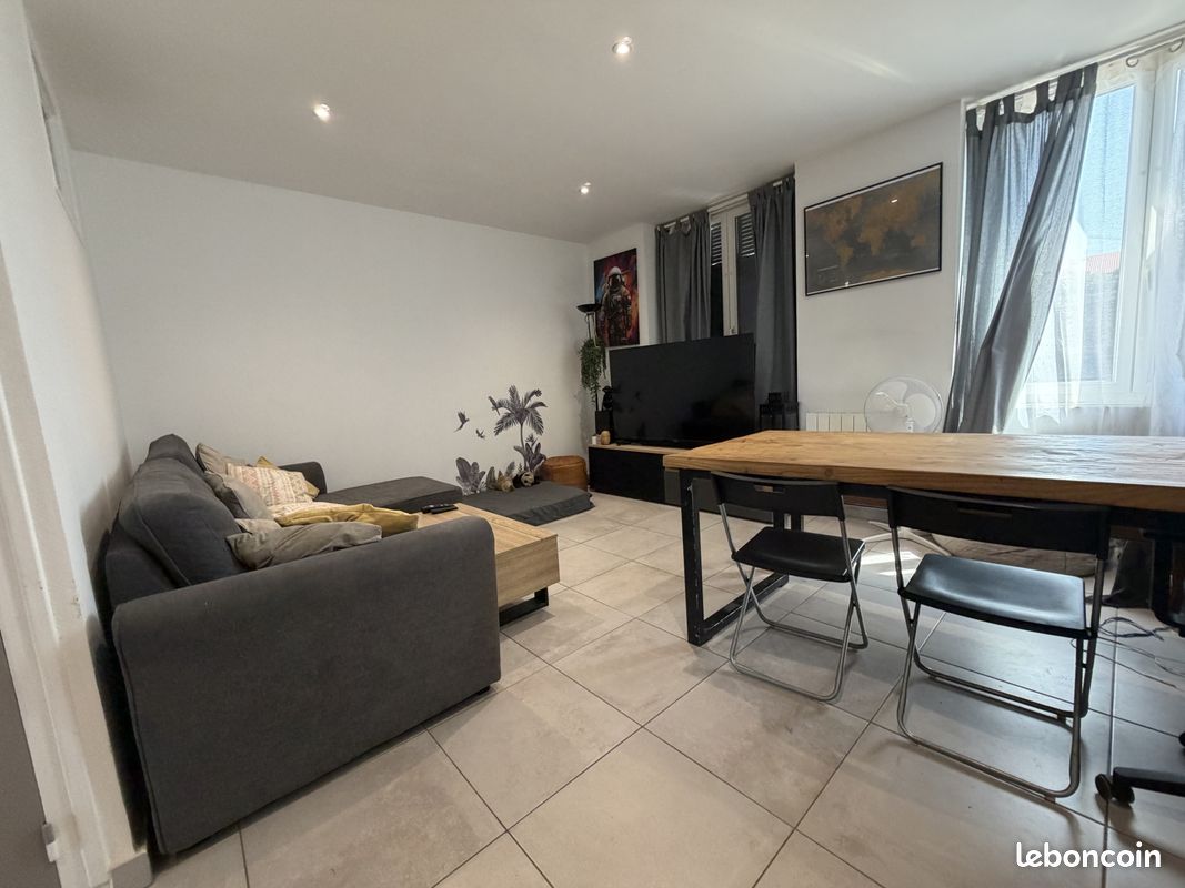 Appartement 2 pièces 54 m² · à Sainte-Sigolène · 54 m² · 550 €/mois