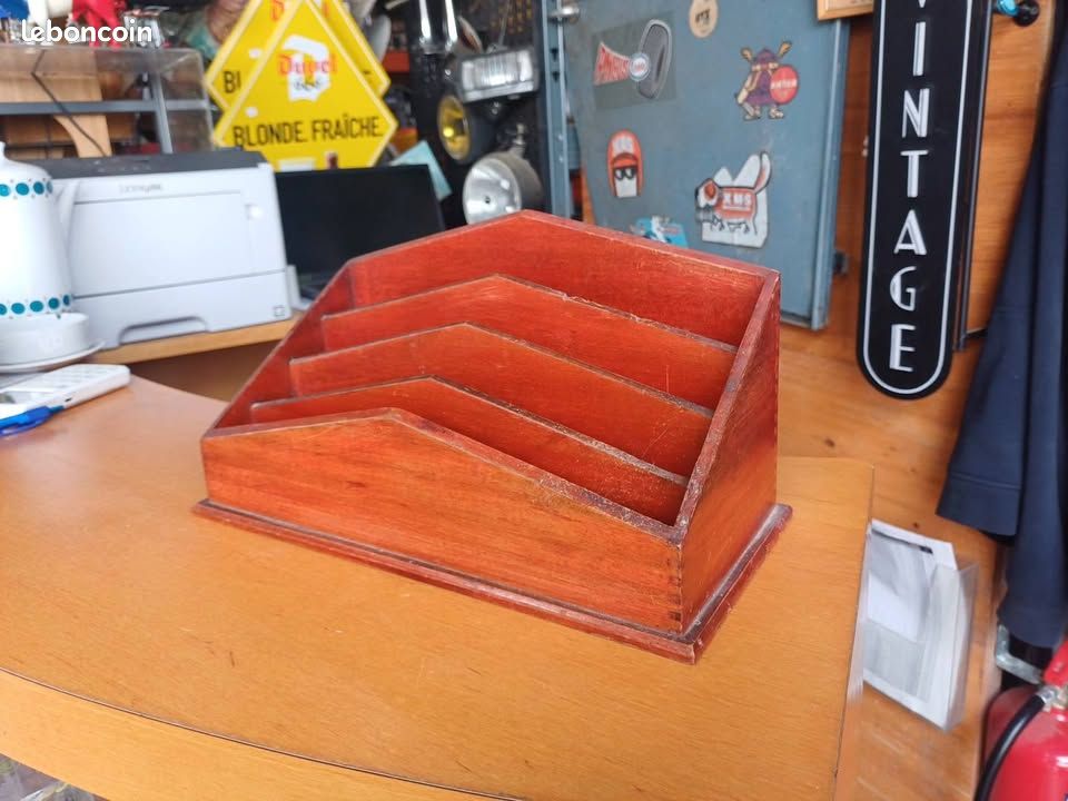 Trieur à courrier vintage en bois (image 1)