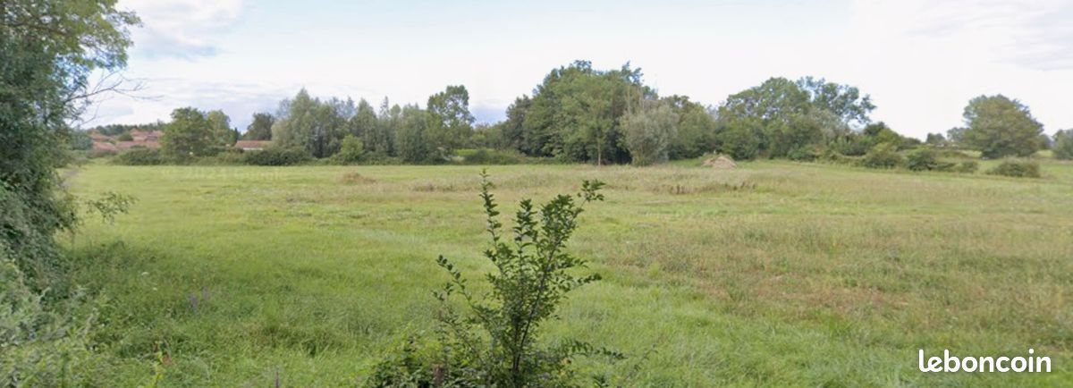 Terrain 474 m² · à Bâgé-Dommartin · 474 m² · 42 000 €