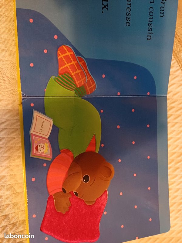 Livre du toucher petit ours brun (image 3)