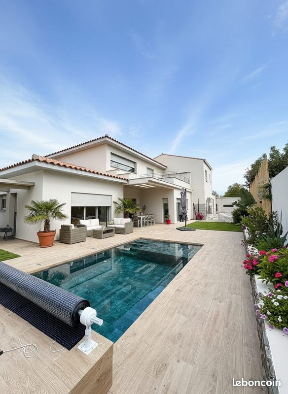 Maison 5 pièces 145 m² · à Villeneuve-de-la-Raho · 145 m² · 580 000 €