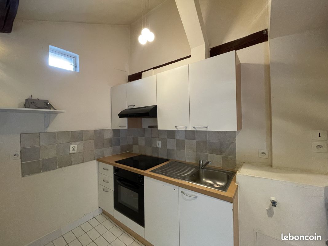 Appartement a louer - 2 pièce(s) - 37 m2 - Surfyn