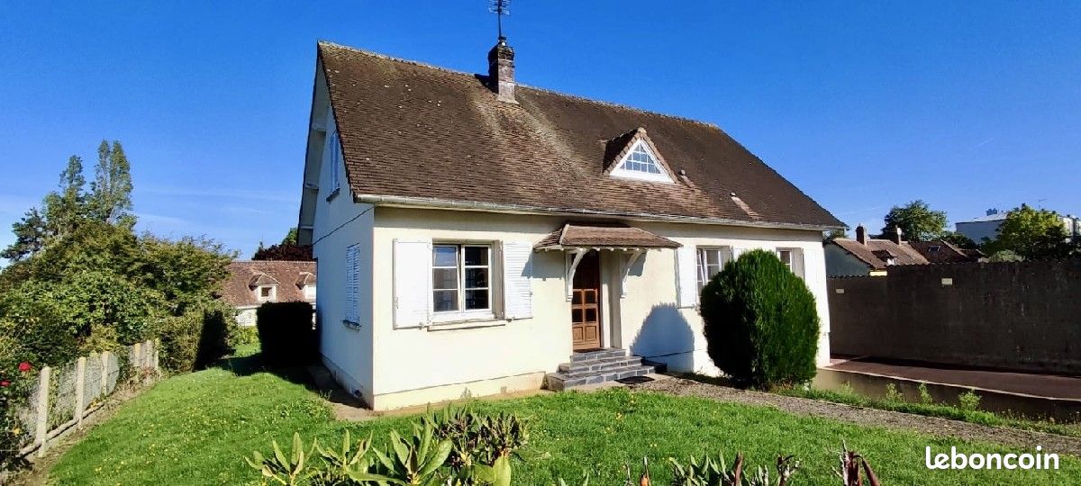 Maison 7 pièces 140 m² · à La Loupe · 140 m² · 179 900 €