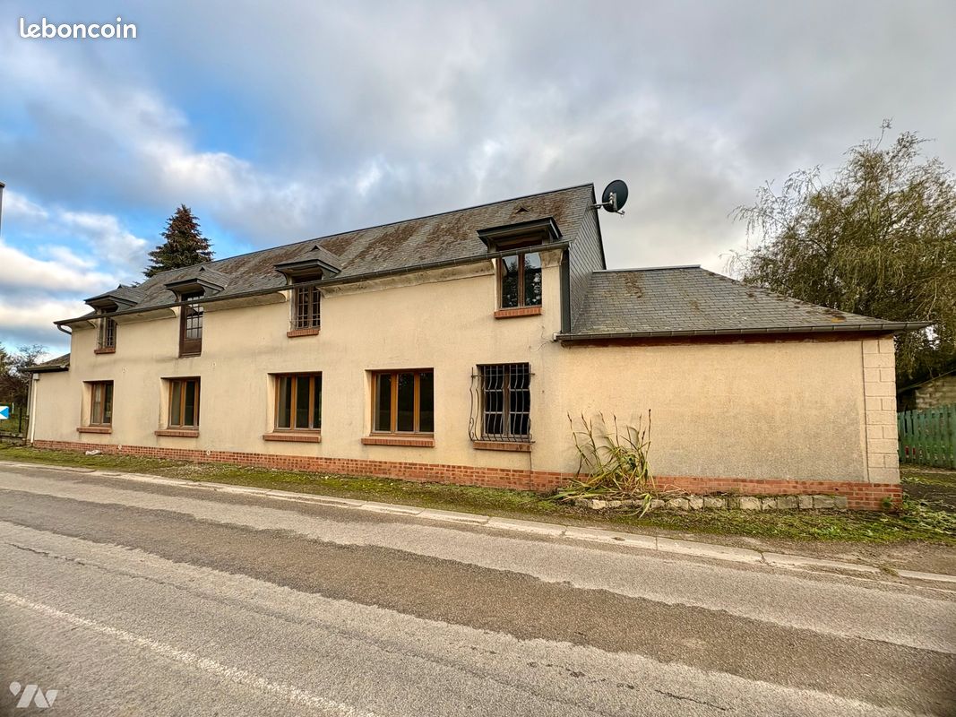 Maison 7 pièces 241 m² · à Argueil · 241 m² · 146 000 €