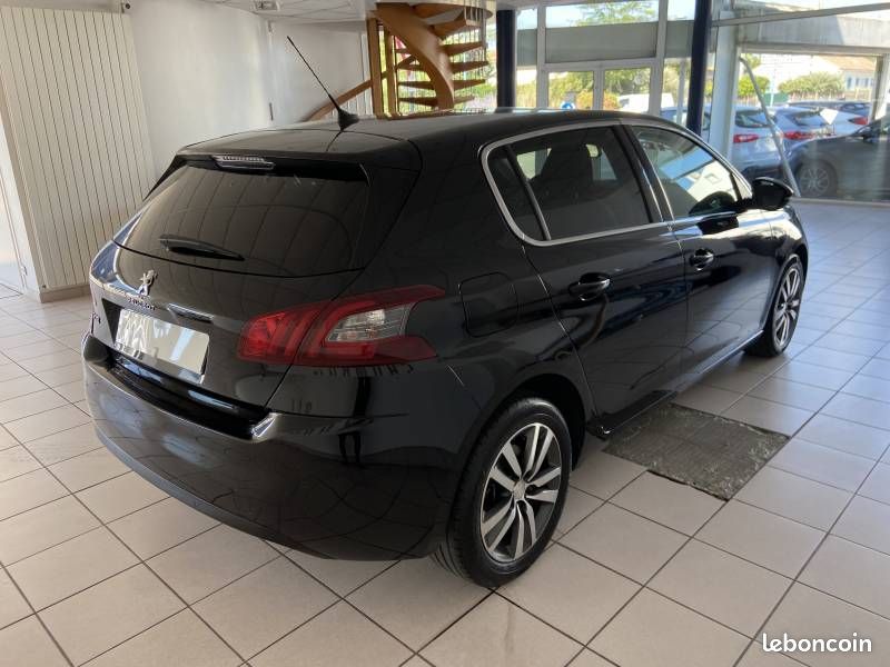 Peugeot 308 1.5 BlueHDi 130ch S&S BVM6 Allure (image 10)