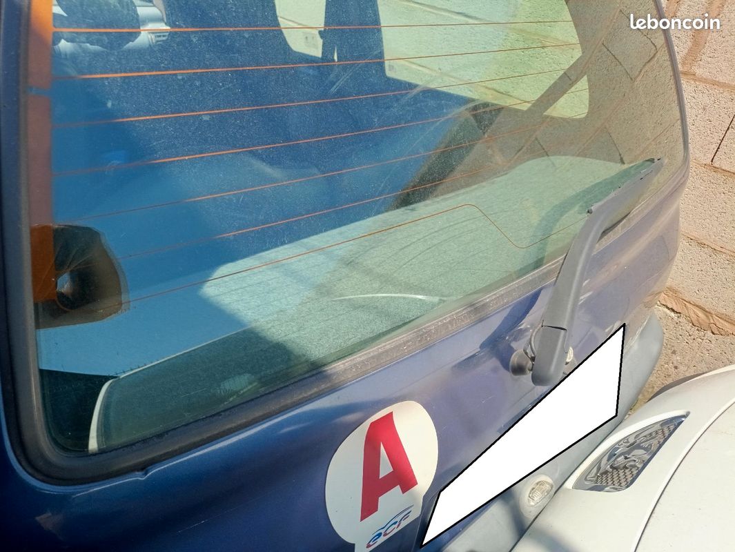 RENAULT TWINGO 1 PHASE 1 1.2i - 8V 1149cm3 (image 1)