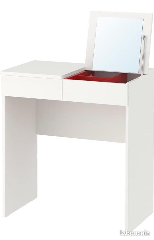 Coiffeuse IKEA (image 1)