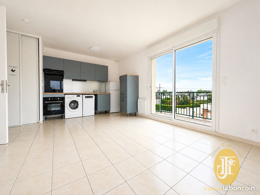 Appartement 2 pièces 42 m² · à Saint-André-de-l'Eure · 42 m² · 627 €/mois