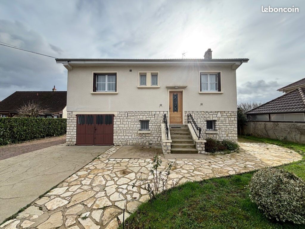 Maison 7 pièces 135 m² · à Garchizy · 135 m² · 129 000 €