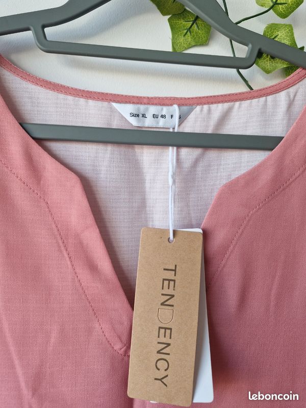 Jolie robe rose de soirée cérémonie Elvira taille L/XL couleur rose corail - Vêtements