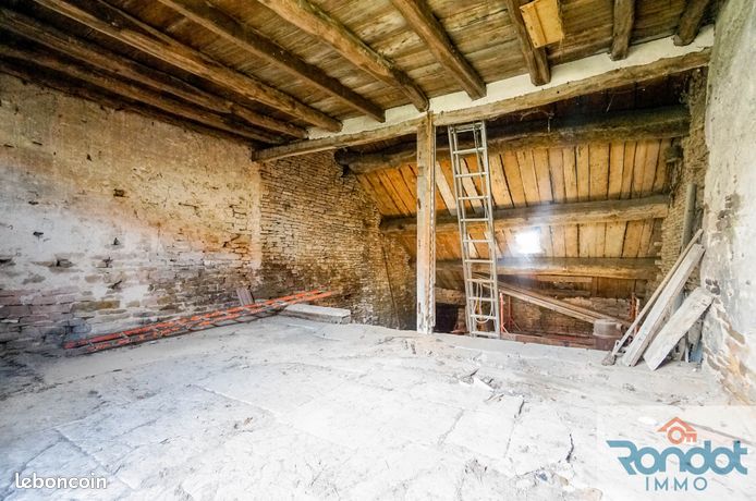 Grange 1 pièce 90 m²