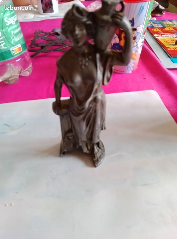 Petite statuette ancienne en étain (image 1)