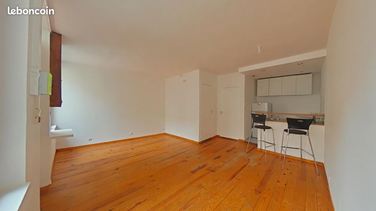 Appartement 1 pièce 27 m² · à Saint-Étienne · 27 m² · 390 €/mois