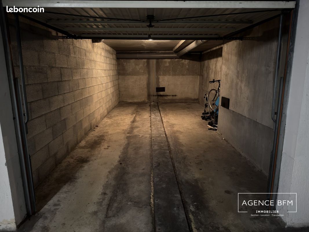 Parking 26 m² · à Annecy · 26 m² · 180 €/mois