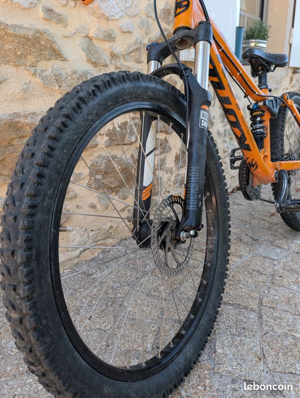 Kona Stinky 24 pouces DH enfant (image 4)