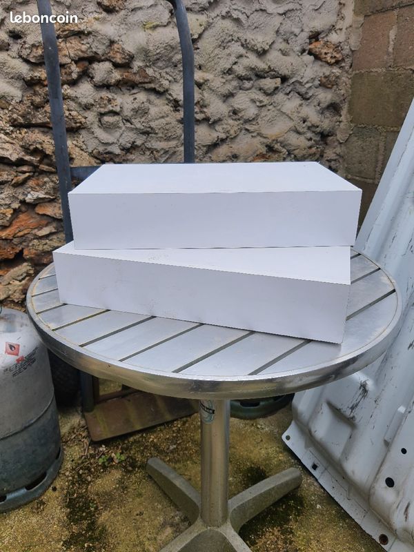 Lot de 2 tables de nuits murales (image 1)