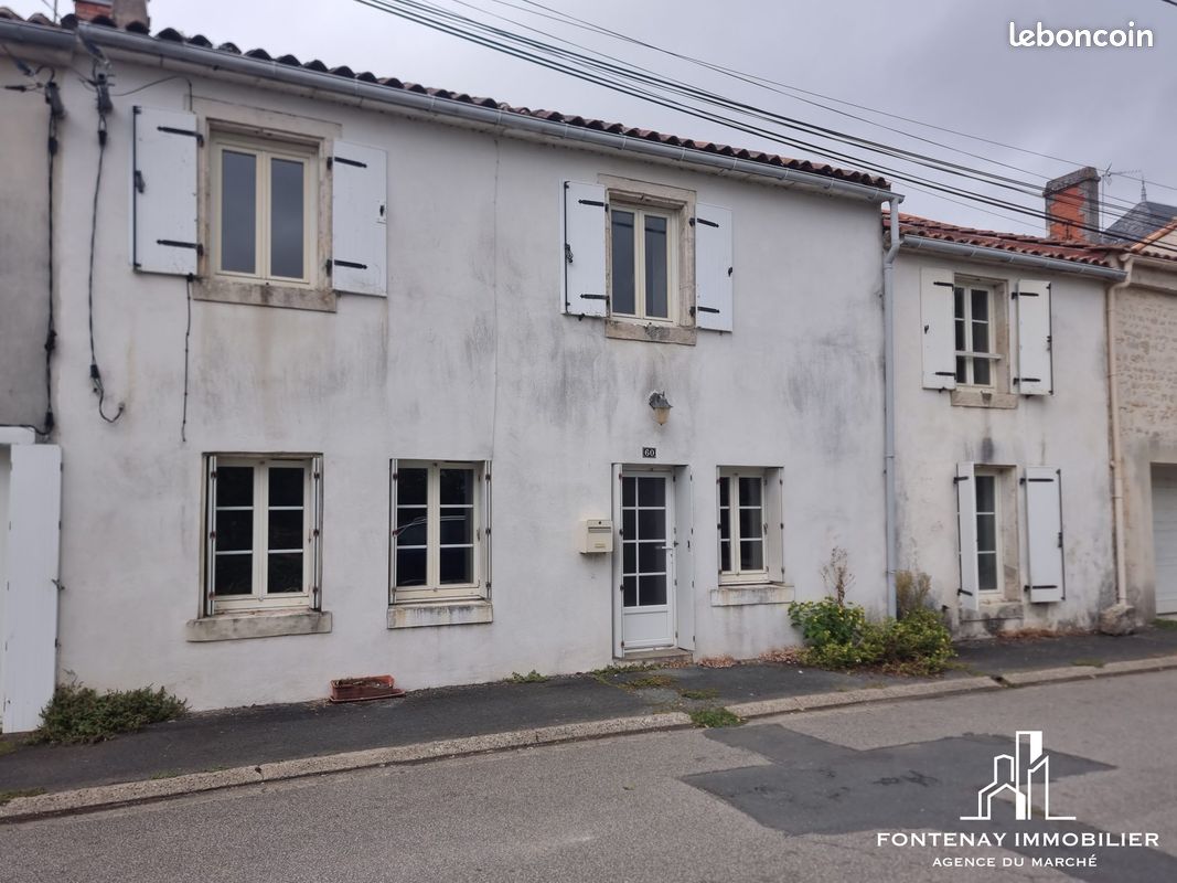 Maison 5 pièces 120 m² · à Fontenay-le-Comte · 120 m² · 96 600 €