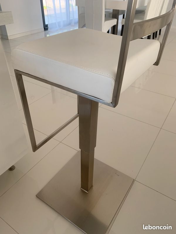 Chaises hautes (image 4)