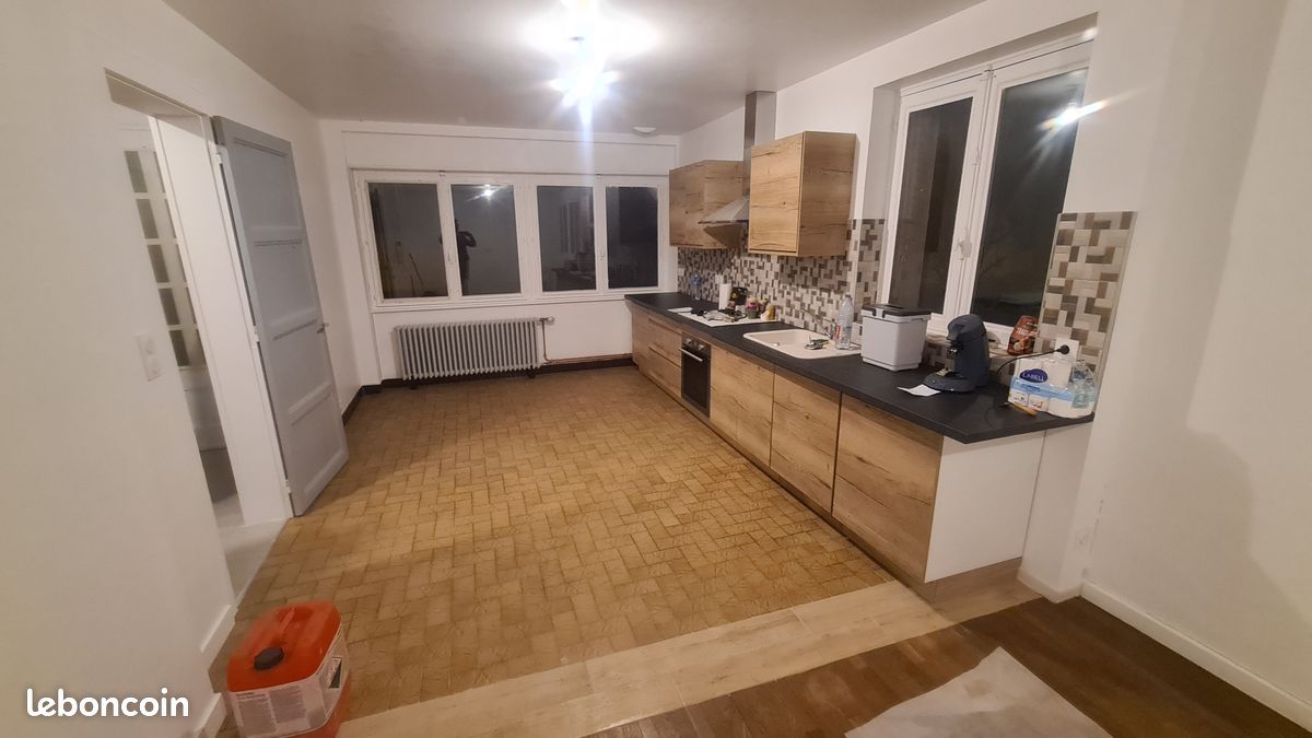 Maison 4 pièces 90 m² · à Cendrecourt · 90 m² · 750 €
