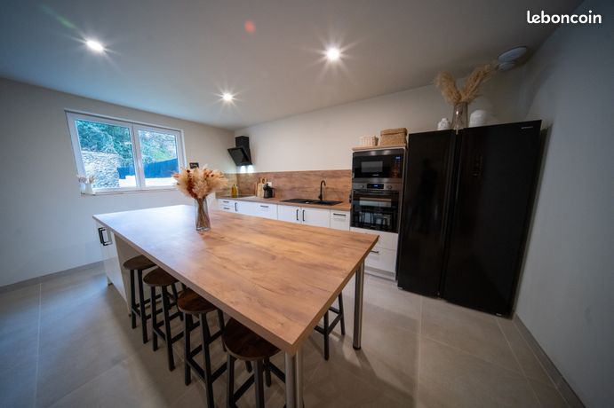Propriété 5 pièces 120 m²