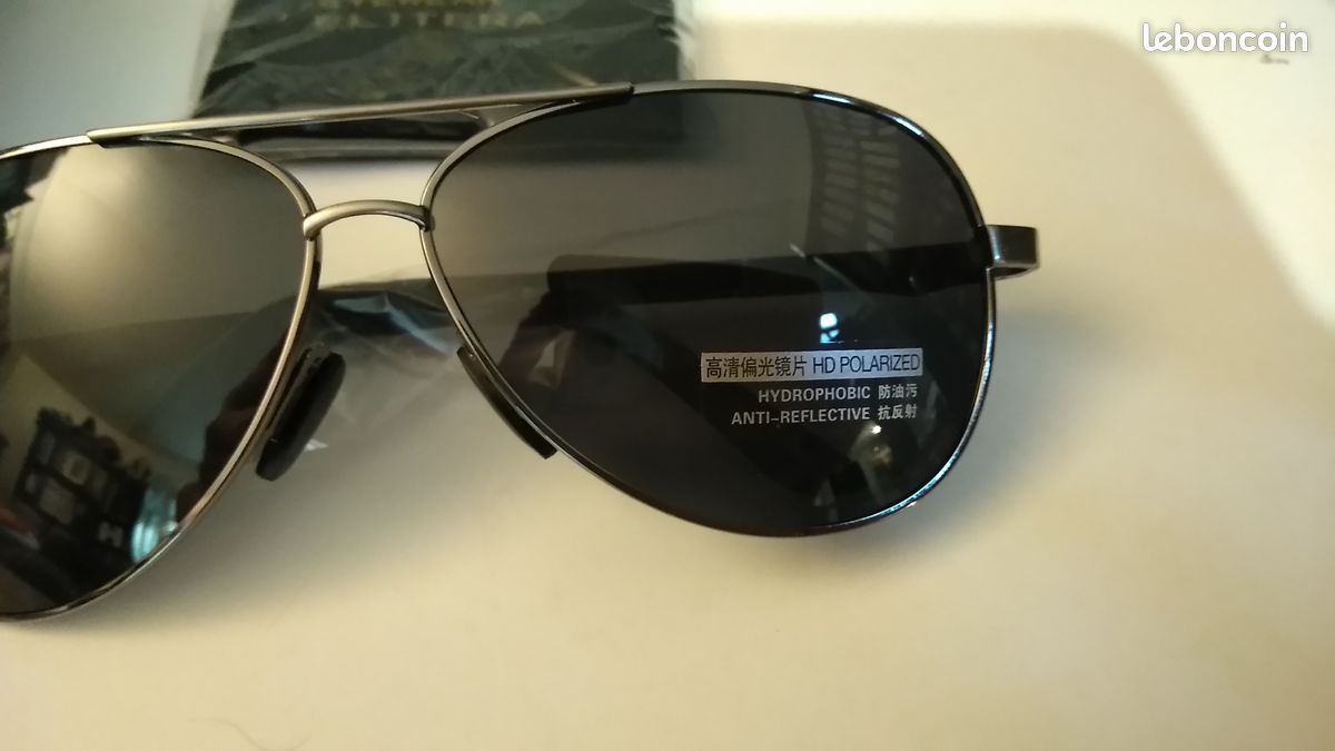 Lunettes de soleil Neuves jamais portées (image 1)
