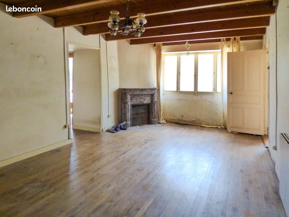 Maison de village 6 pièces 148 m² - Sauzé-Vaussais 79190 (image principale 3)