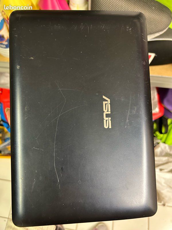 Test Asus Eee PC 1215N - Les Numériques