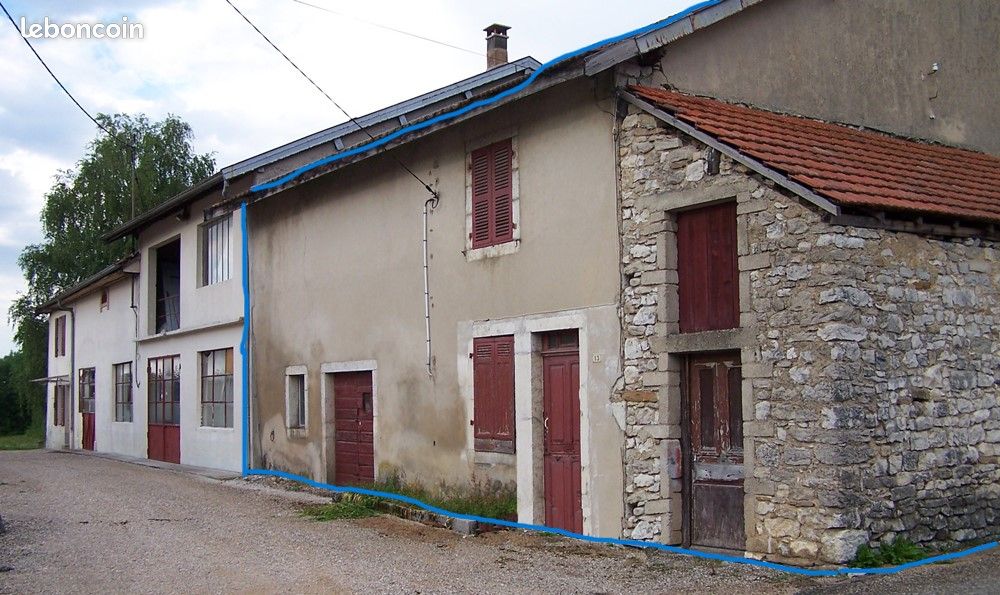 Immeuble 7 pièces 230 m² · à Meussia · 230 m² · 59 900 €