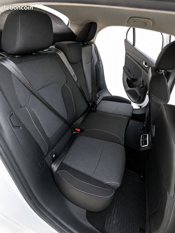 Mégane 4 Société → Pack Banquette +Passage 5 places+Conformité DERIV VP Passage 5 Places + Conformité DERIV VP (image 3)