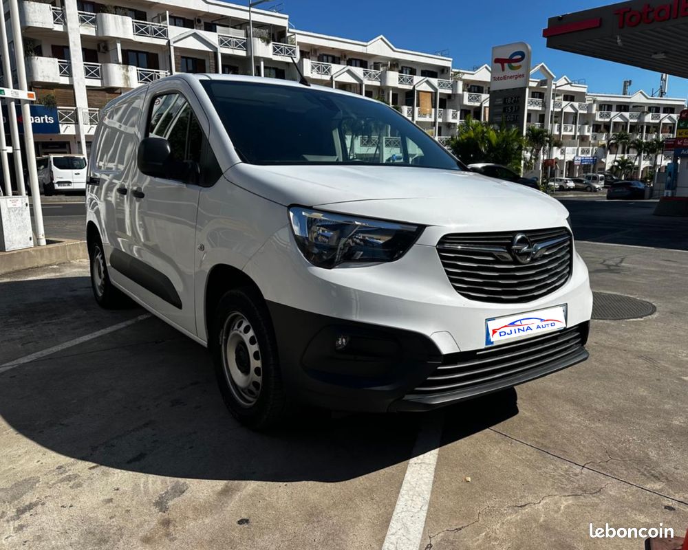 Opel Combo Cargo IV Cabine XL 1,5 BlueHdi 130 CH (image 4)