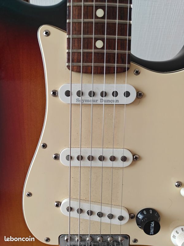 Fender stratocaster highway one 2 US 3 colors sunburst (image 2)