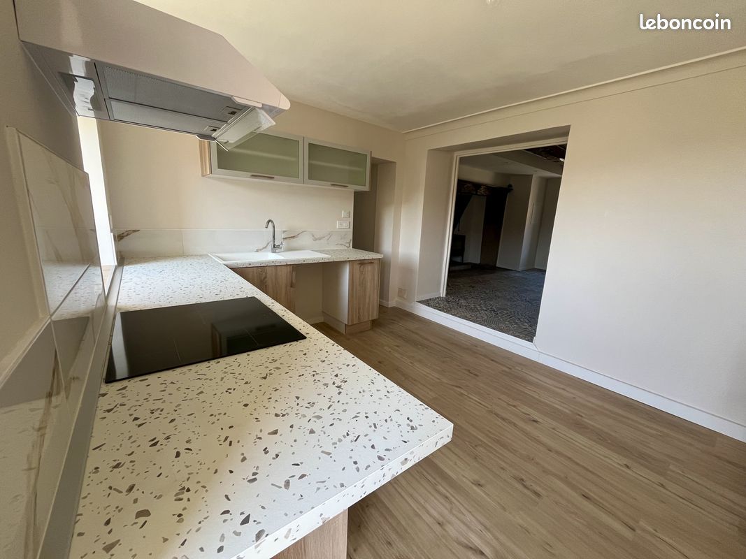 Appartement 4 pièces 86 m² · à Druelle Balsac · 86 m² · 750 €/mois