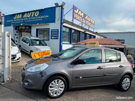 A saisir Clio III 1.2i 16v essence 75cv 72.200kms possibilité garantie 12 / 24 / 36 mois (image 1)