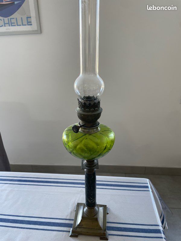 Lampe à pétrole (image 1)
